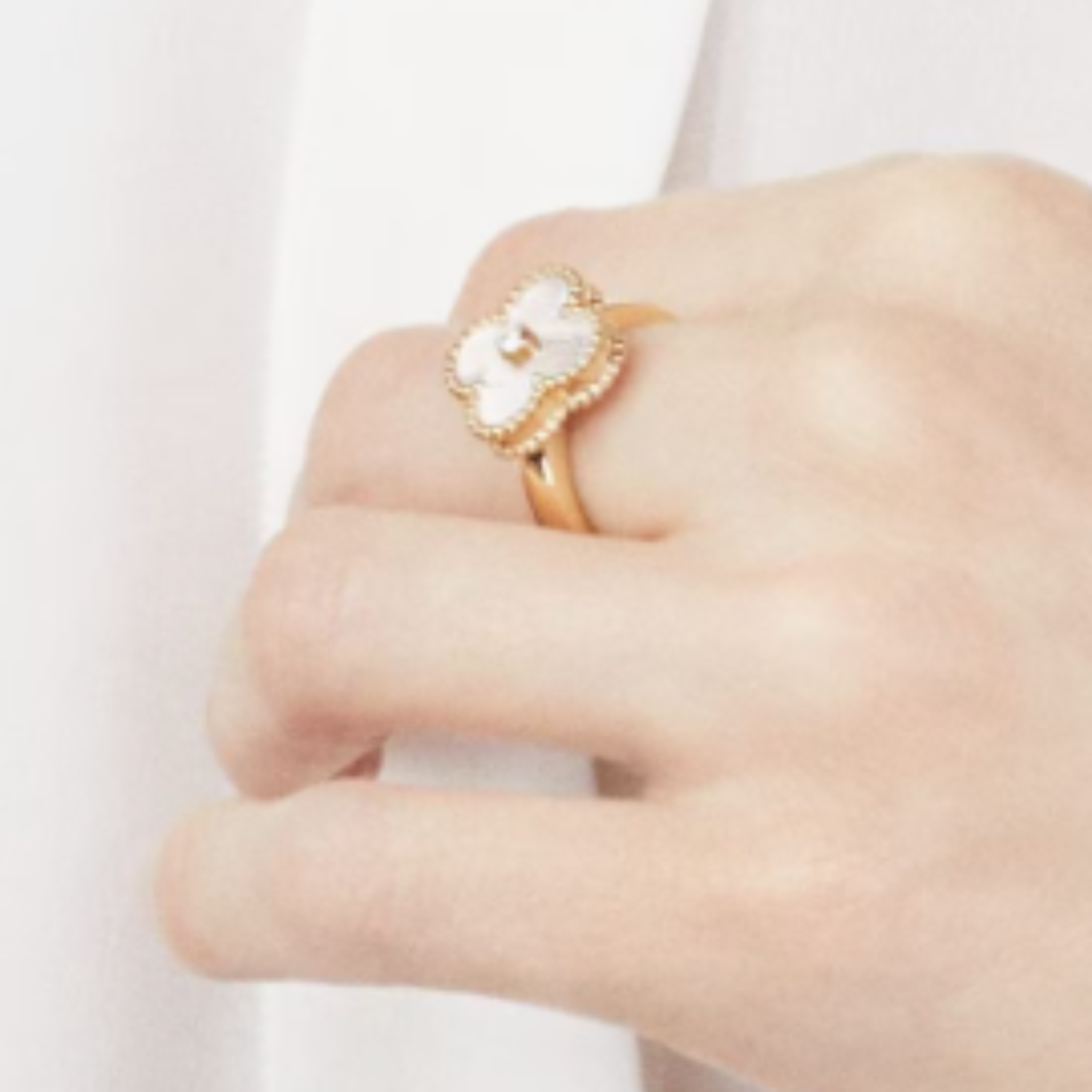 Amber Ring - White/ Gold
